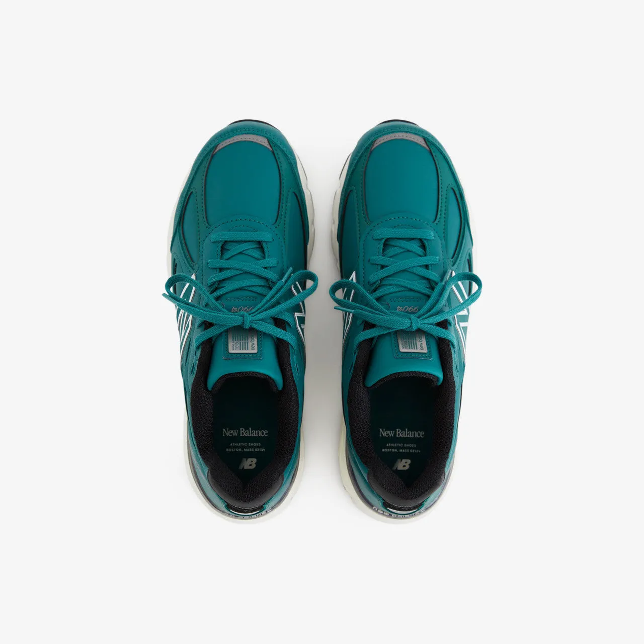 990v4
