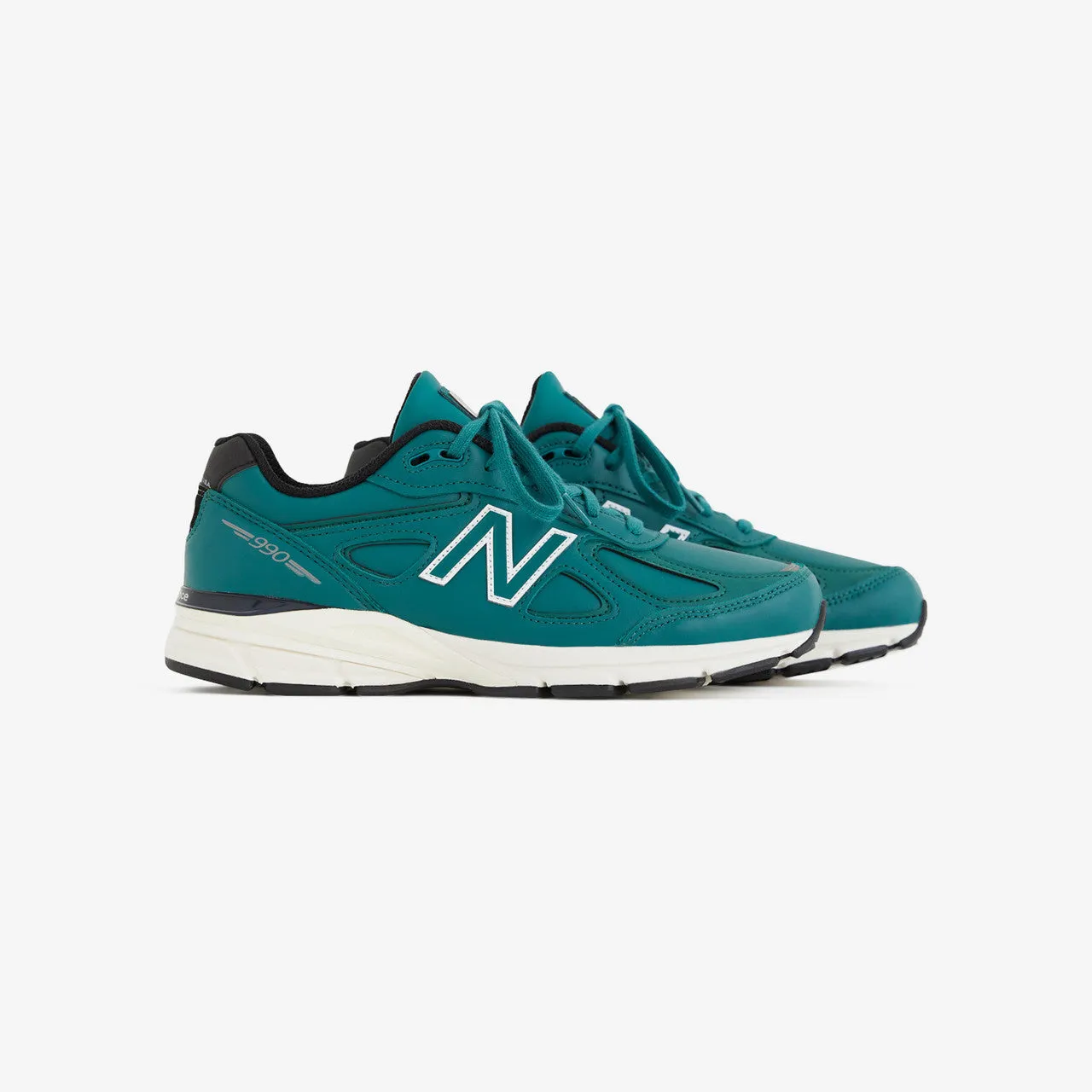 990v4