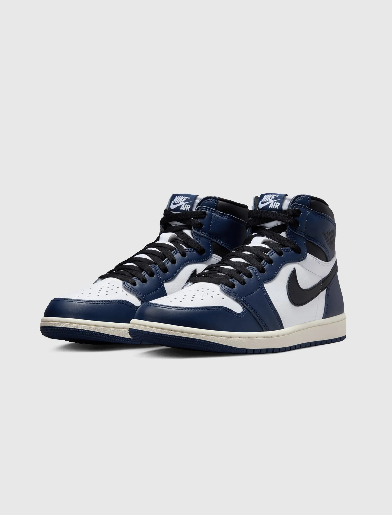 AIR JORDAN 1 RETRO MIDNIGHT NAVY