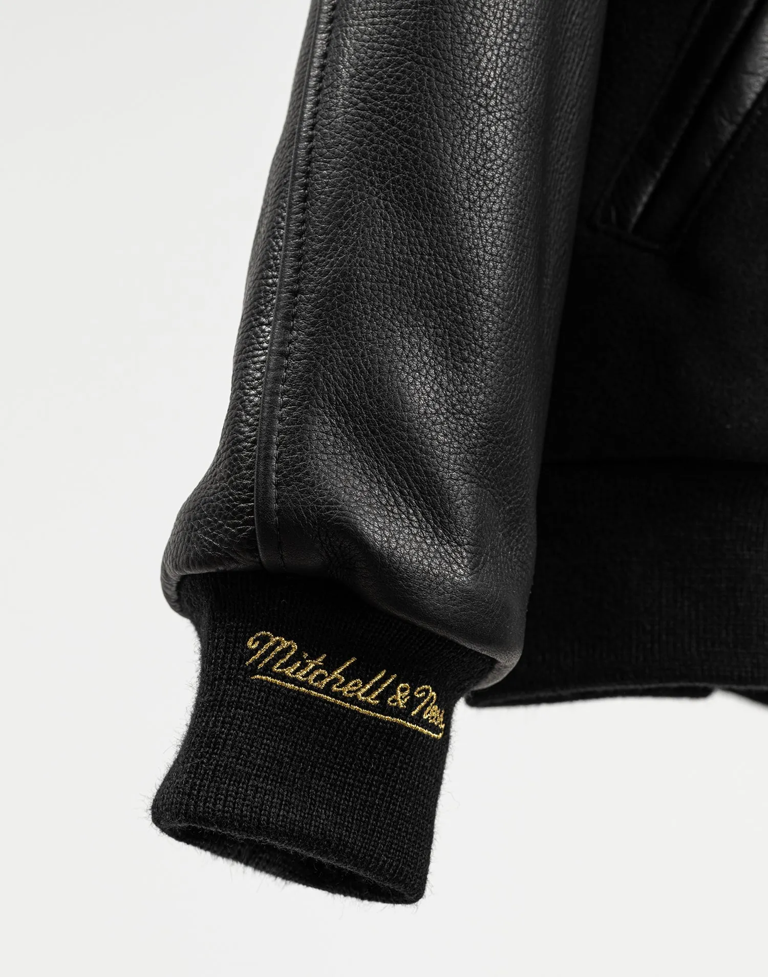 CULTURE KINGS 10 YEAR ANNIVERSARY PACK BLACK/GOLD