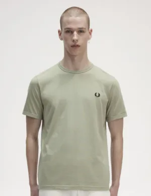 Fred Perry Seagrass T-shirt with small logo 2023 (Seagrass)