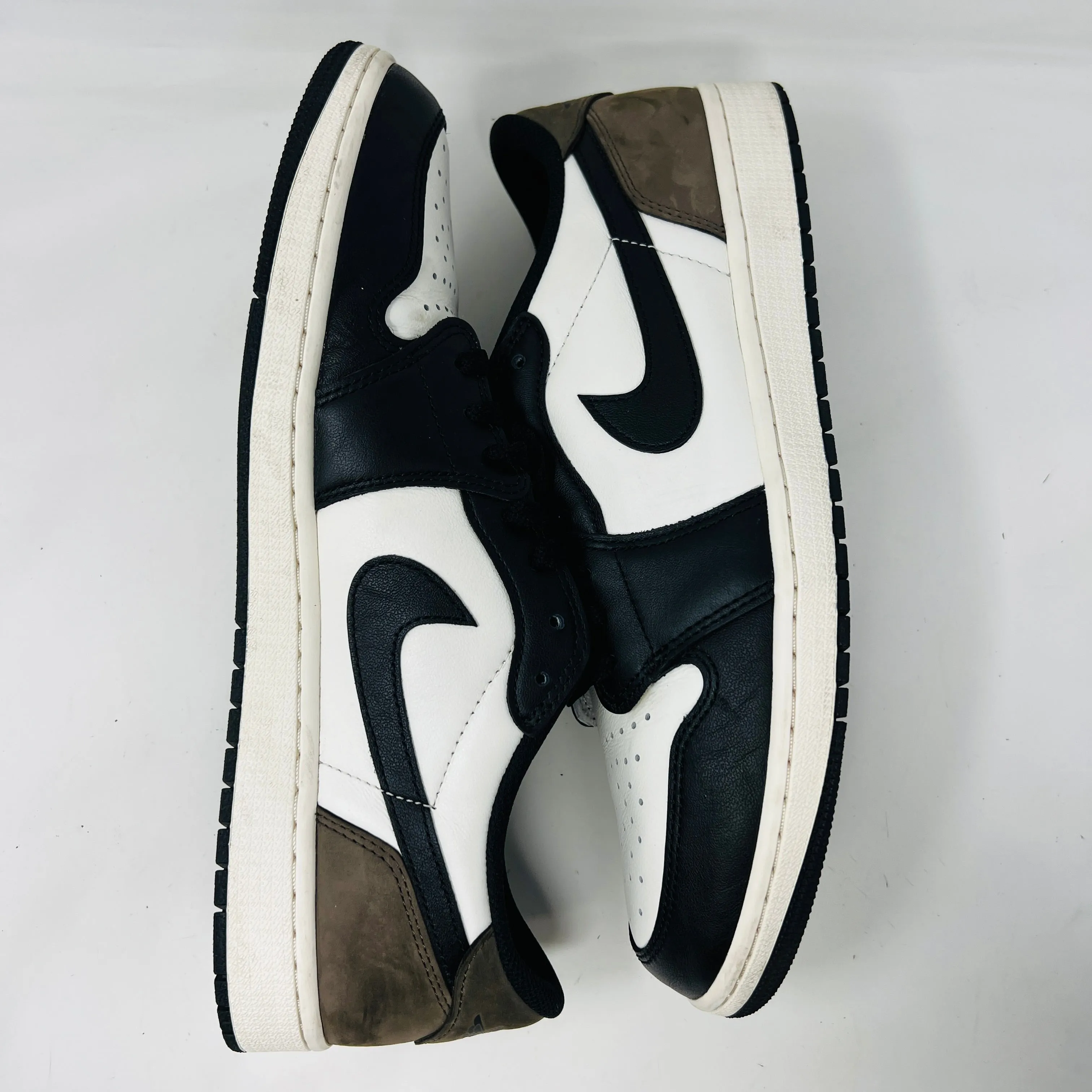 Jordan 1 Retro Low OG Mocha