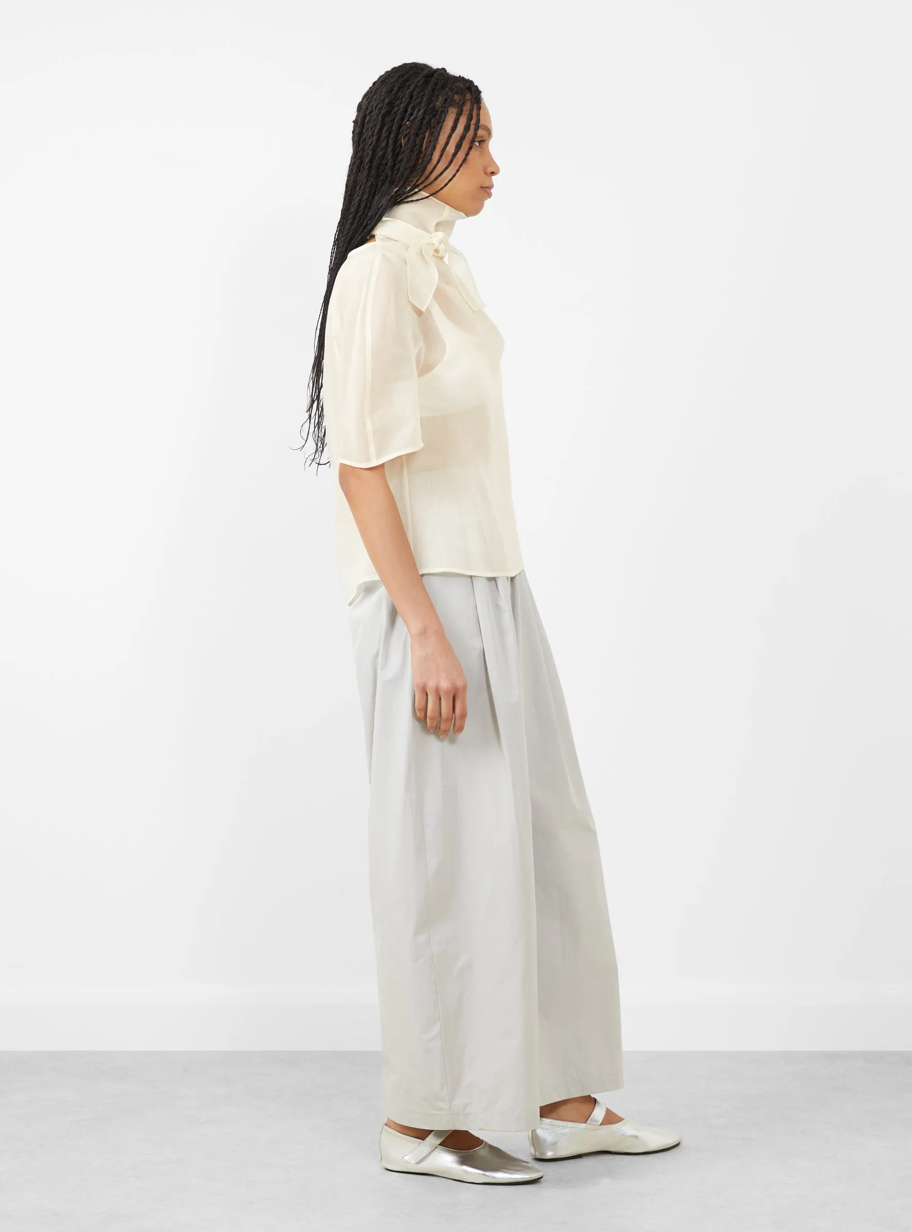 Knotted Collar Top. Ivory