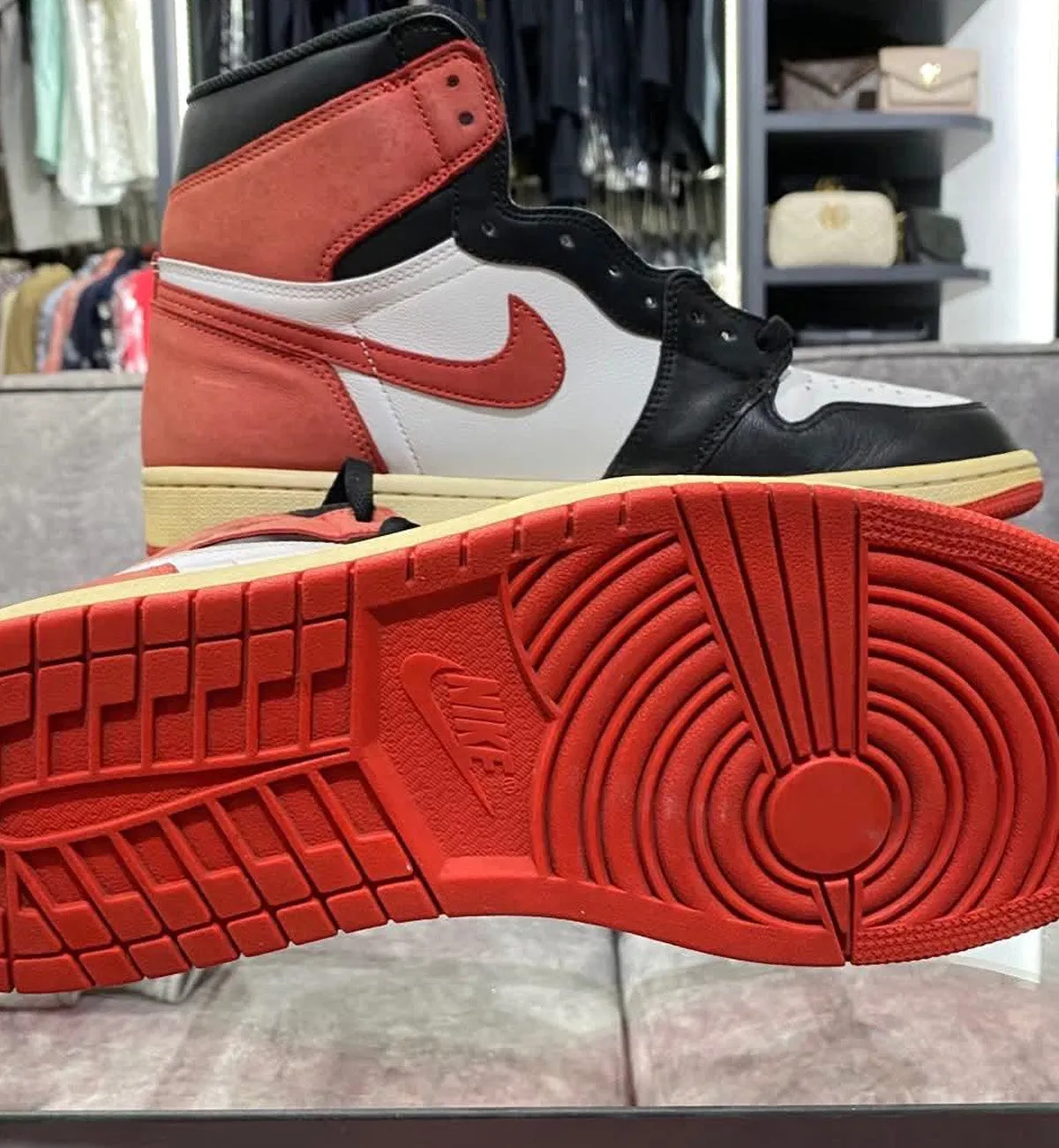 [Pre-Used] AJ1 High Track Red