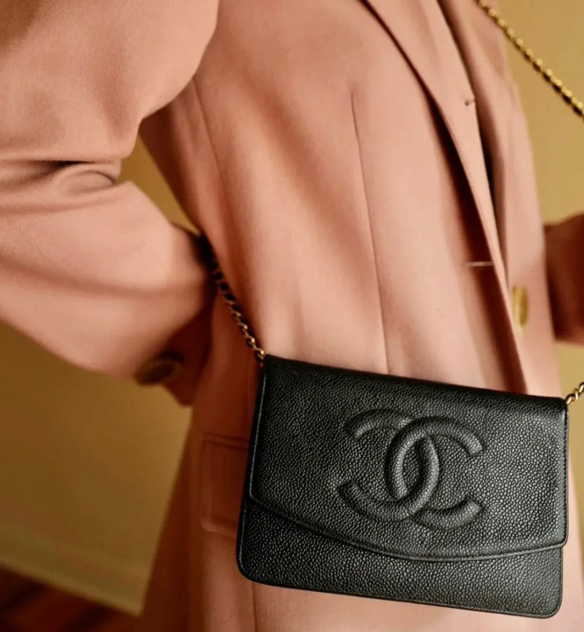 [Pre-used] Chanel WOC Black Caviar Timeless Bag Chain