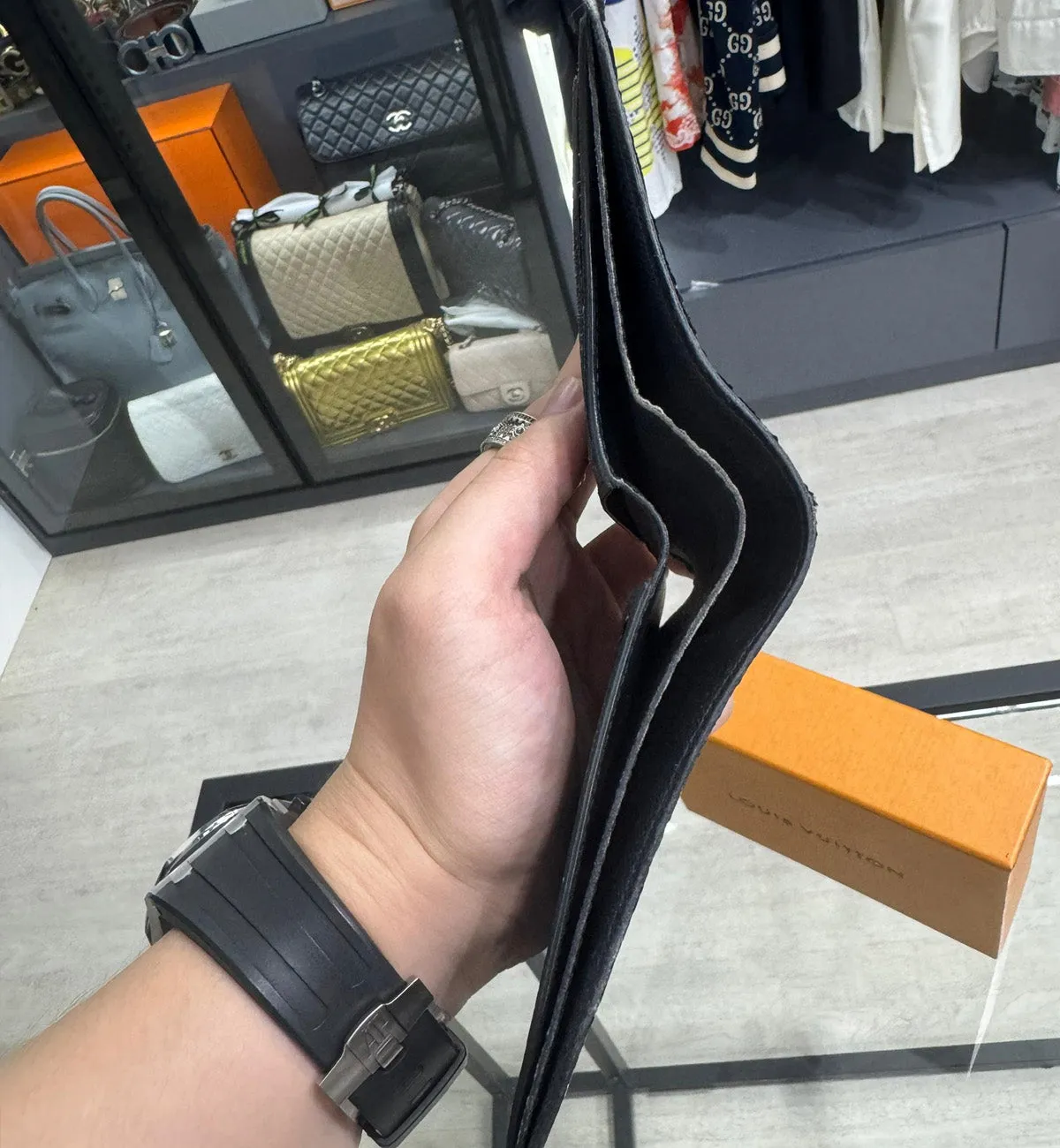 [Pre-used] LV Upside Down Wallet Reverse Navy Monogram