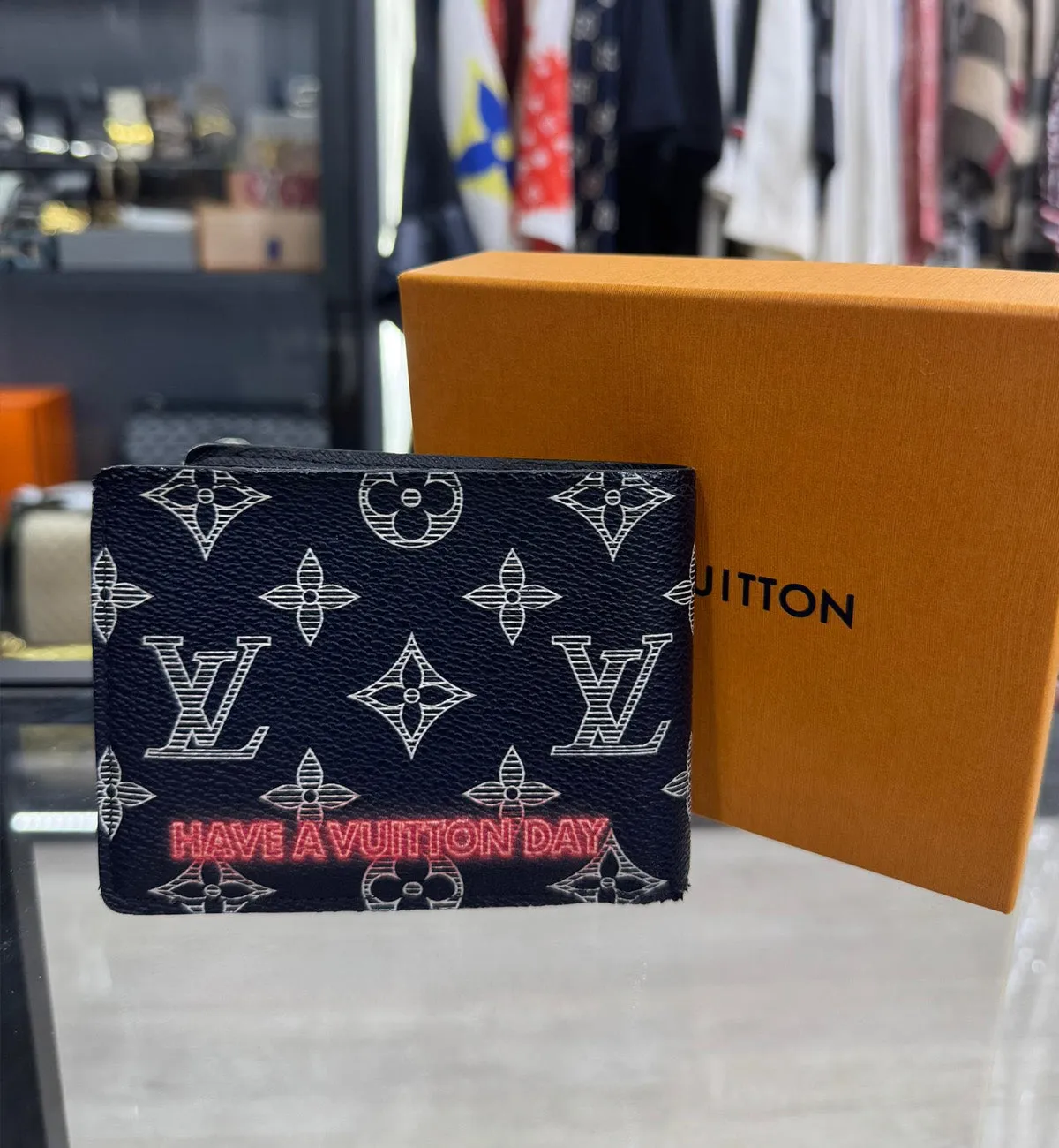 [Pre-used] LV Upside Down Wallet Reverse Navy Monogram