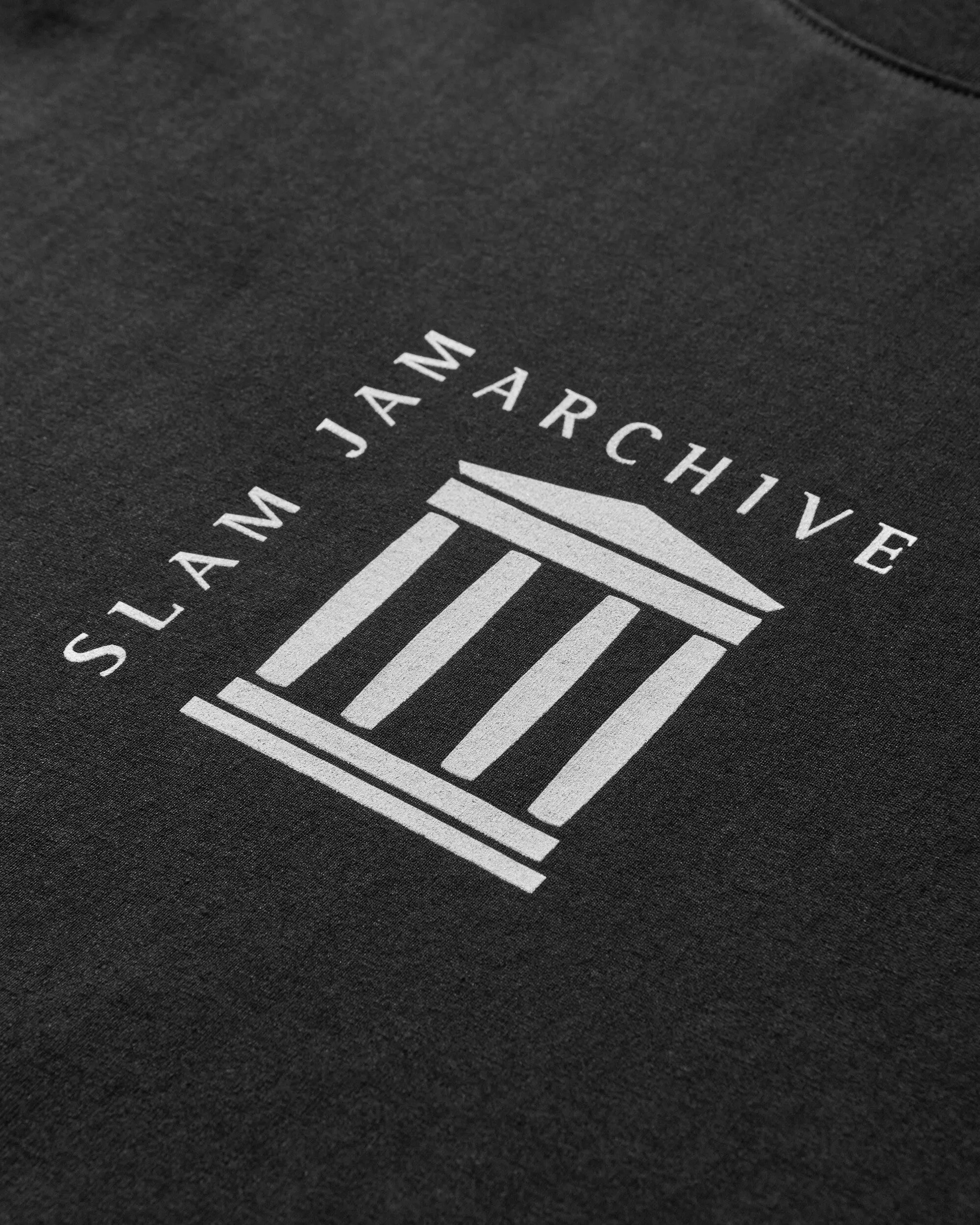 Temple T-Shirt Black