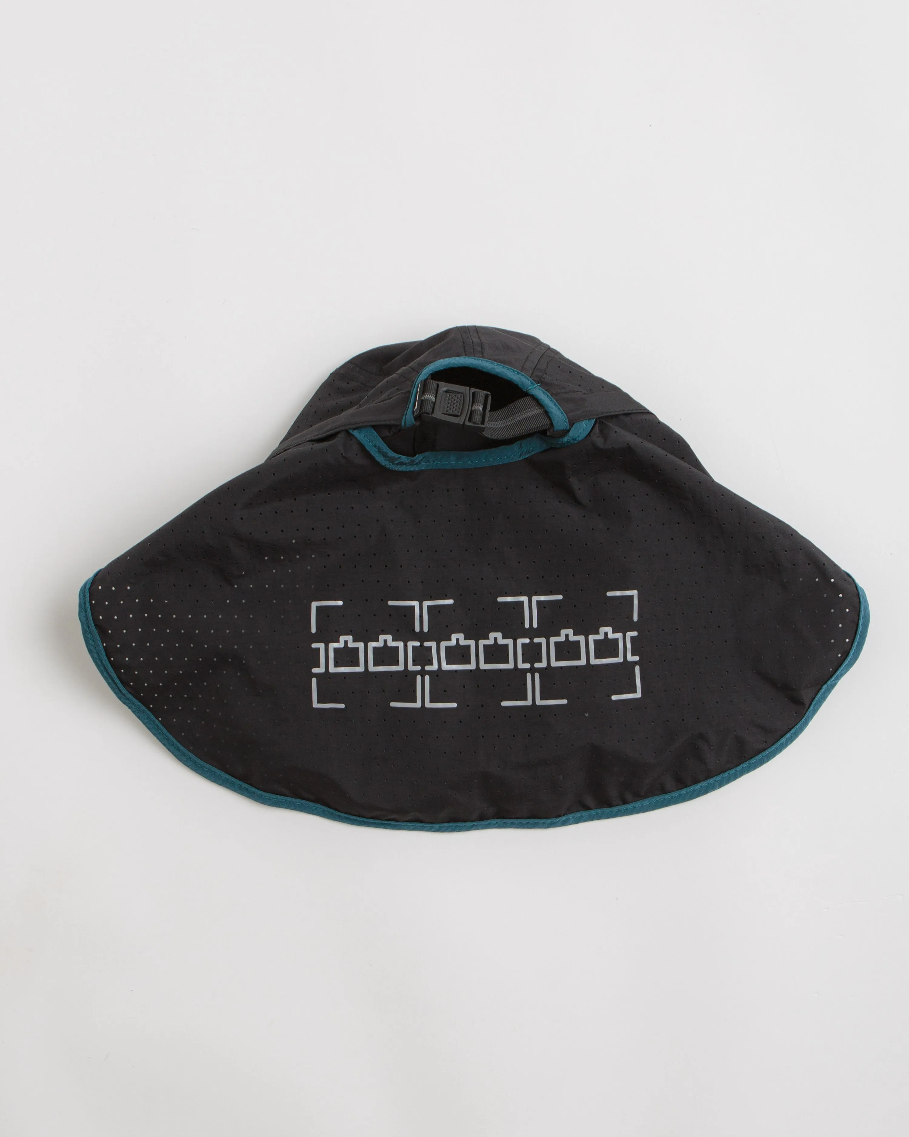 The Trilogy Tapes Neck Cape Trail Cap - Blue / Black