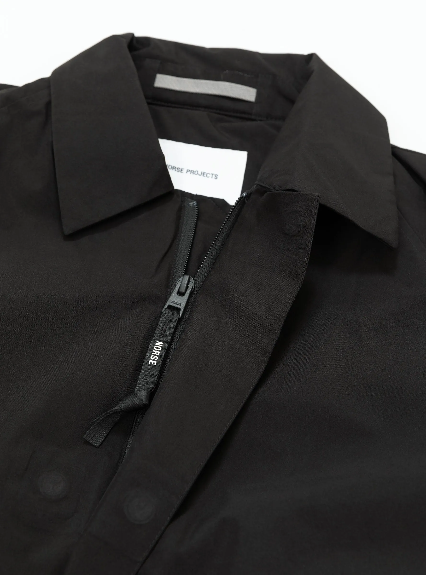 Vargo GORE-TEX Windstopper Mac Black